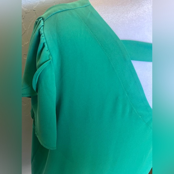 LOFT M Emerald green drapey lightweight blouse top back Vneck strap Spring - Picture 8 of 15